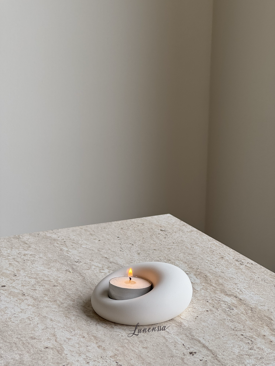 Modern Düzensiz Formda Tealight Mumluk - Takı Standı